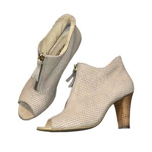 PAUL GREEN Malory Leather Front Zip Ankle Booties